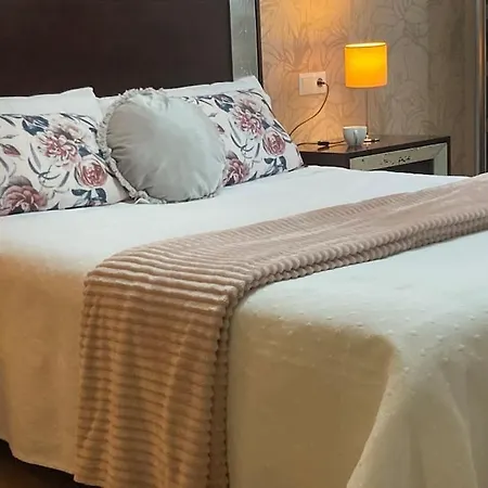 Hyp - Brincadeira Apartman *